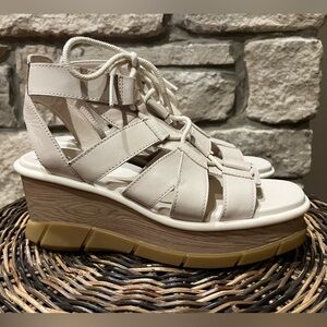 Sorel Women’s Size 8 Joanie III Lace Up Wedge Sandals Off White Strappy Lace Up
